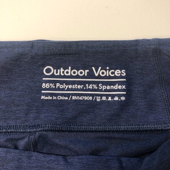 Outdoor Voices Warmup Leggings (3/4 length) - Picture 3 of 4